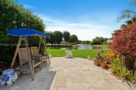 10740 SW 74th Court Pinecrest FL 33156