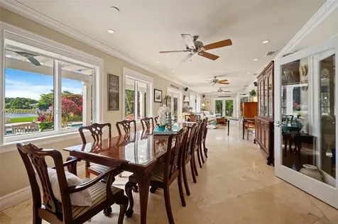 10740 SW 74th Court Pinecrest FL 33156