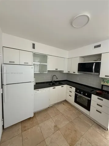 5700 Collins Avenue Miami Beach FL 33140