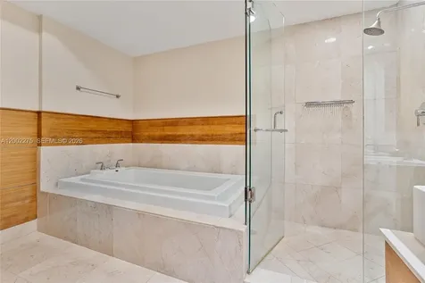 218 SE 14th Street Miami FL 33131