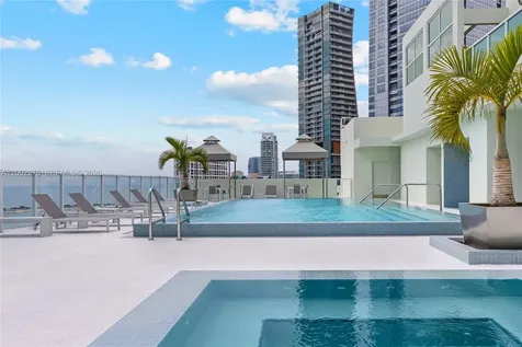 218 SE 14th Street Miami FL 33131