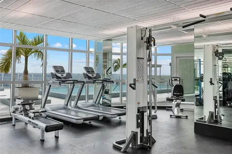218 SE 14th Street Miami FL 33131