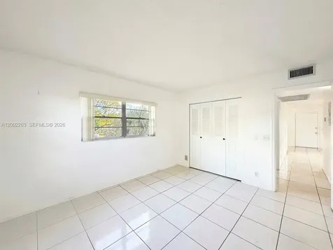 251 SW 134 Way Pembroke Pines FL 33027
