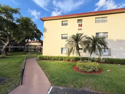 251 SW 134 Way Pembroke Pines FL 33027