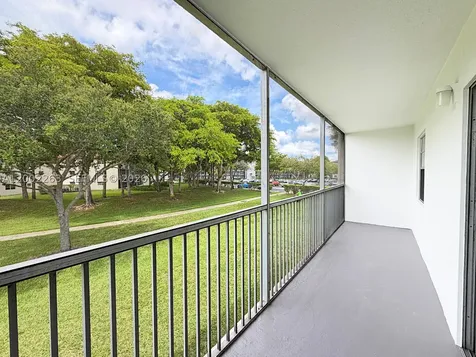 251 SW 134 Way Pembroke Pines FL 33027