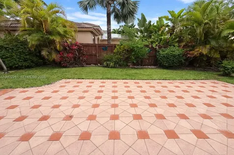 1483 SE 22nd Lane Homestead FL 33035