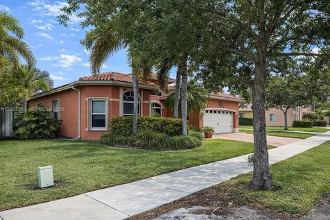 1483 SE 22nd Lane Homestead FL 33035
