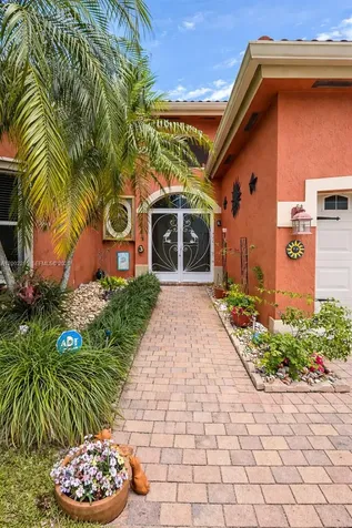 1483 SE 22nd Lane Homestead FL 33035