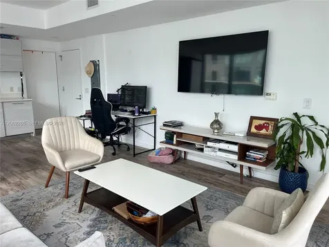 650 NE 32nd Street Miami FL 33137