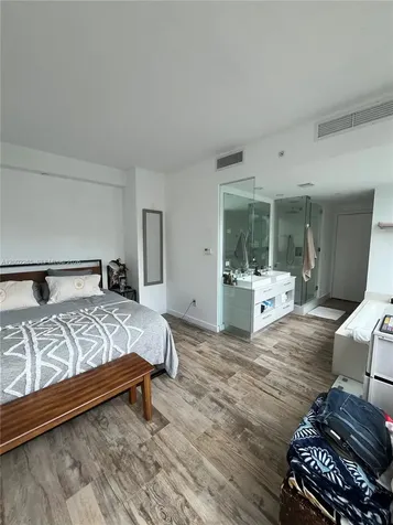 650 NE 32nd Street Miami FL 33137