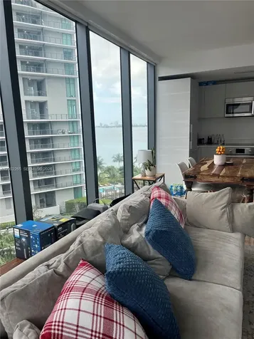 650 NE 32nd Street Miami FL 33137