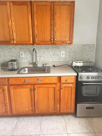 7945 Carlyle Avenue Miami Beach FL 33141