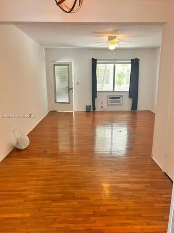 7945 Carlyle Avenue Miami Beach FL 33141