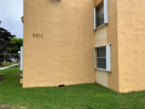 9311 SW 4th Street Miami FL 33174