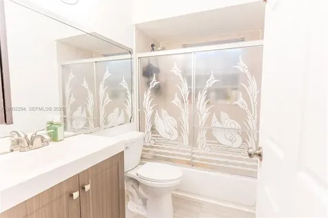 7876 NW 189th Street Hialeah FL 33015