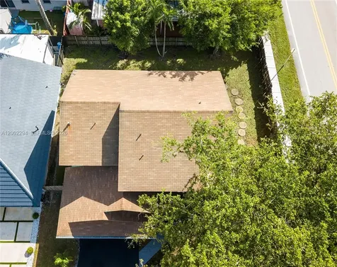 7876 NW 189th Street Hialeah FL 33015