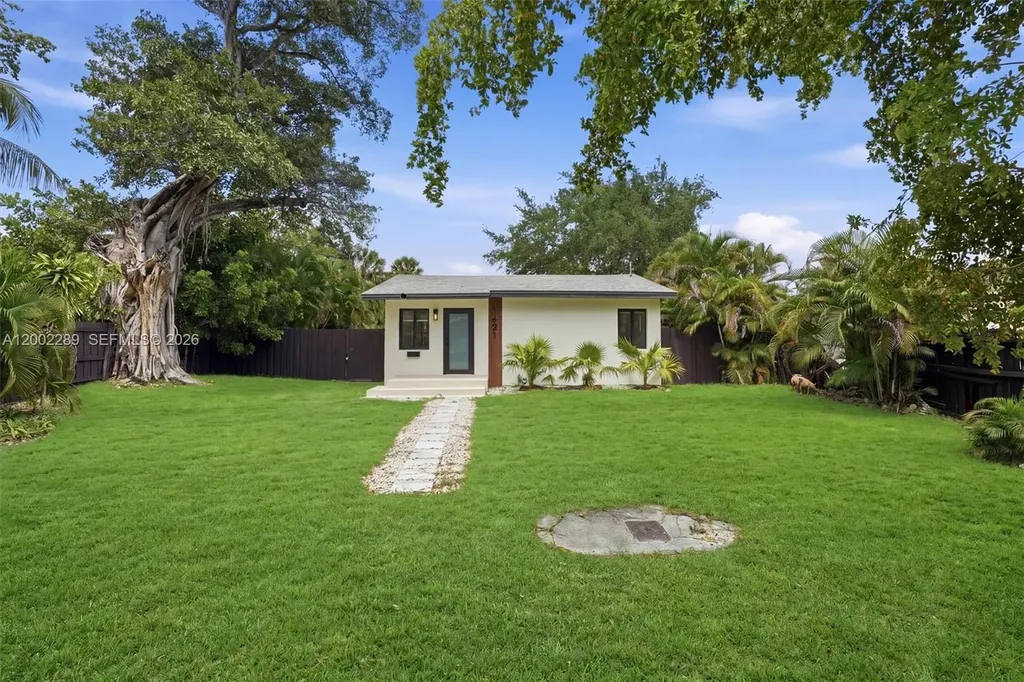 1621 SW 11th Court Fort Lauderdale FL 33312