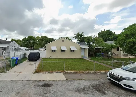 471 NW 32nd Court Miami FL 33125