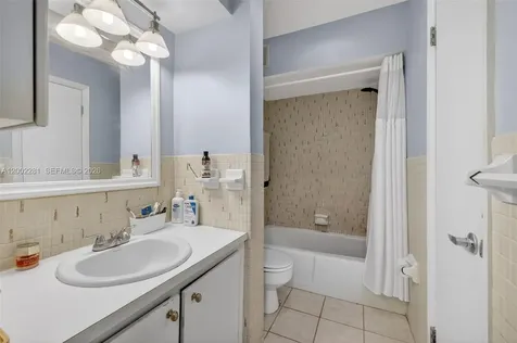 419 S Crescent Drive Hollywood FL 33021