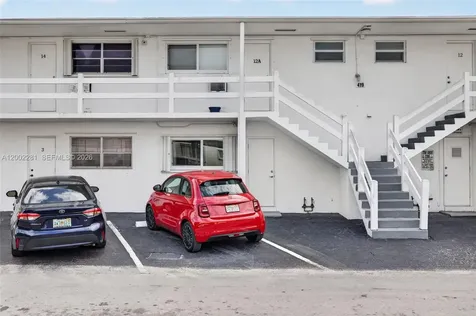 419 S Crescent Drive Hollywood FL 33021
