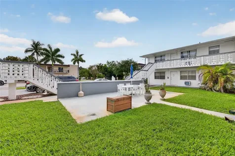 419 S Crescent Drive Hollywood FL 33021