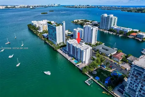 7928 West Drive North Bay Village FL 33141