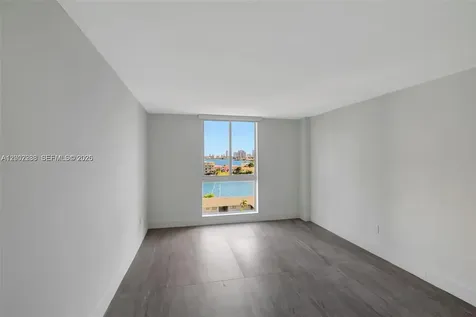 7928 West Drive North Bay Village FL 33141