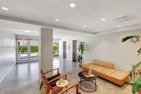 7928 West Drive North Bay Village FL 33141