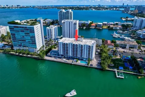 7928 West Drive North Bay Village FL 33141