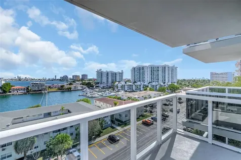 7928 West Drive North Bay Village FL 33141
