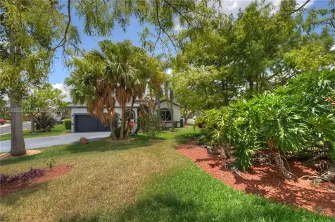8733 NW 76th Drive Tamarac FL 33321