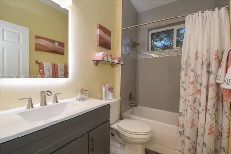 8733 NW 76th Drive Tamarac FL 33321