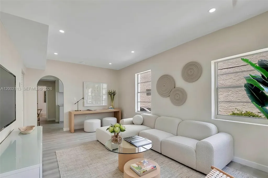 1852 SW 22nd Terrace Miami FL 33145