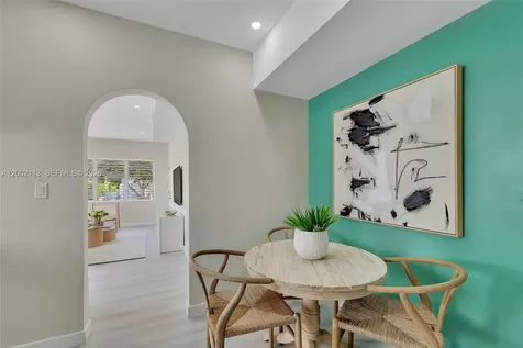1852 SW 22nd Terrace Miami FL 33145