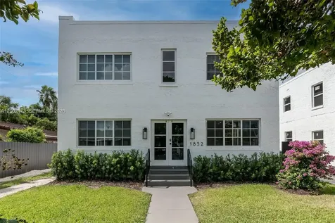 1852 SW 22nd Terrace Miami FL 33145