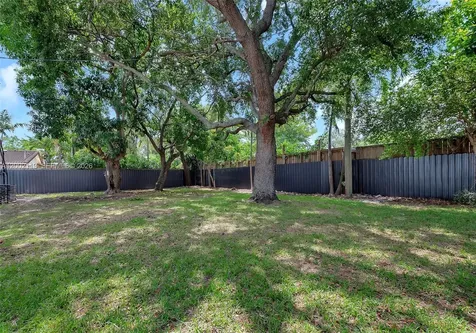 1852 SW 22nd Terrace Miami FL 33145