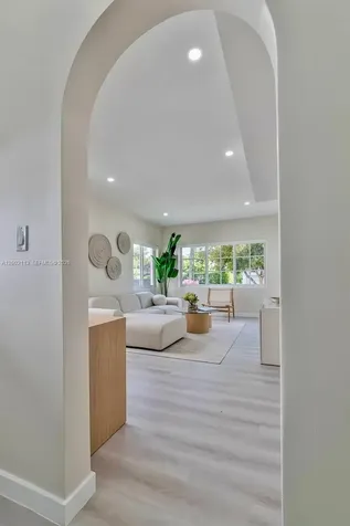 1852 SW 22nd Terrace Miami FL 33145