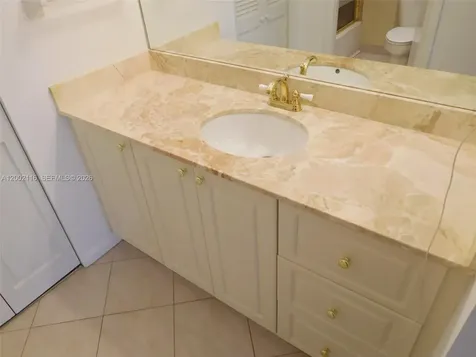 3800 S Ocean Drive Hollywood FL 33019