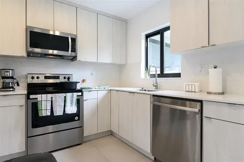5981 SW 13th Terrace West Miami FL 33144