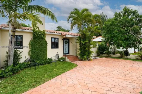 5981 SW 13th Terrace West Miami FL 33144