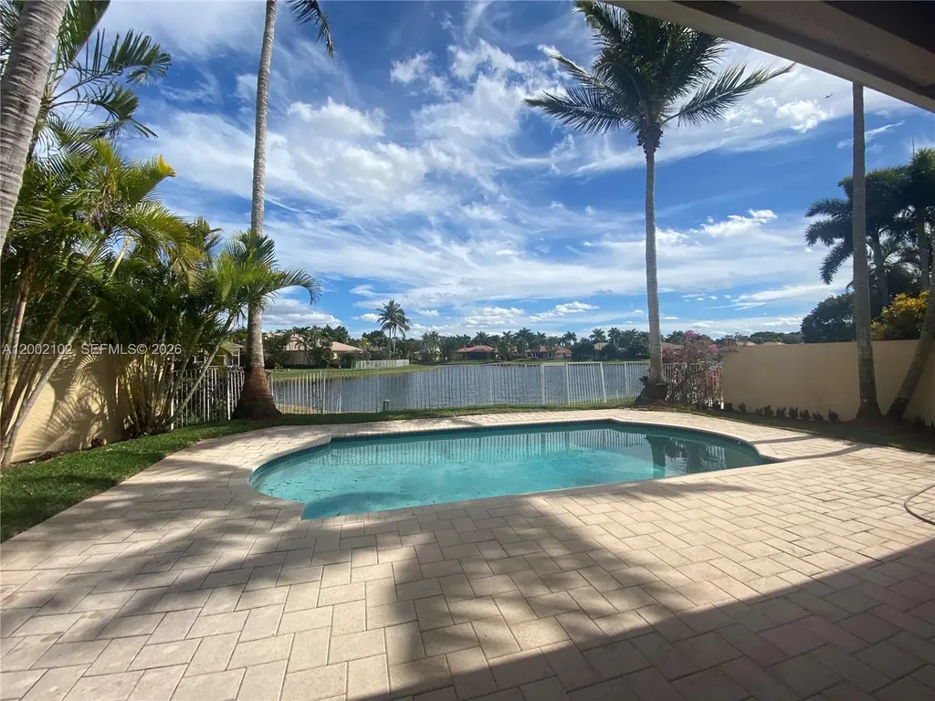 2486 Bay Isle Drive Weston FL 33327