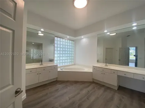 2486 Bay Isle Drive Weston FL 33327