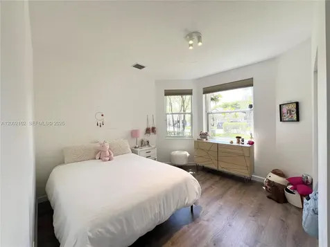 2486 Bay Isle Drive Weston FL 33327