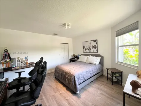 2486 Bay Isle Drive Weston FL 33327