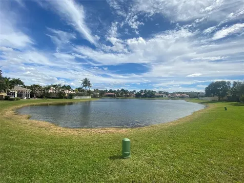 2486 Bay Isle Drive Weston FL 33327