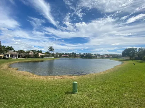2486 Bay Isle Drive Weston FL 33327