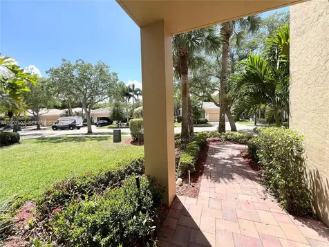 2486 Bay Isle Drive Weston FL 33327