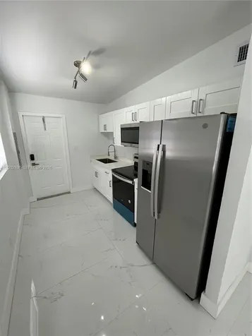 2726 NW 4th Court Pompano Beach FL 33069