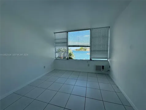 10281 E Bay Harbor Drive Bay Harbor Islands FL 33154