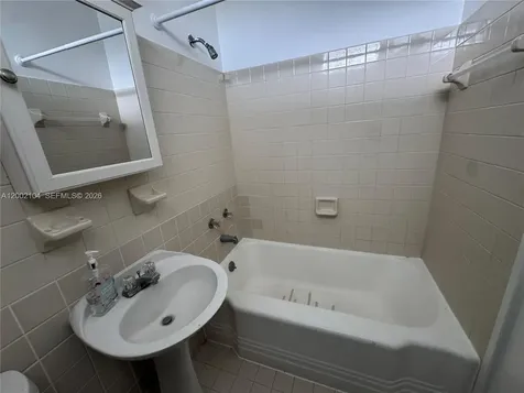 10281 E Bay Harbor Drive Bay Harbor Islands FL 33154